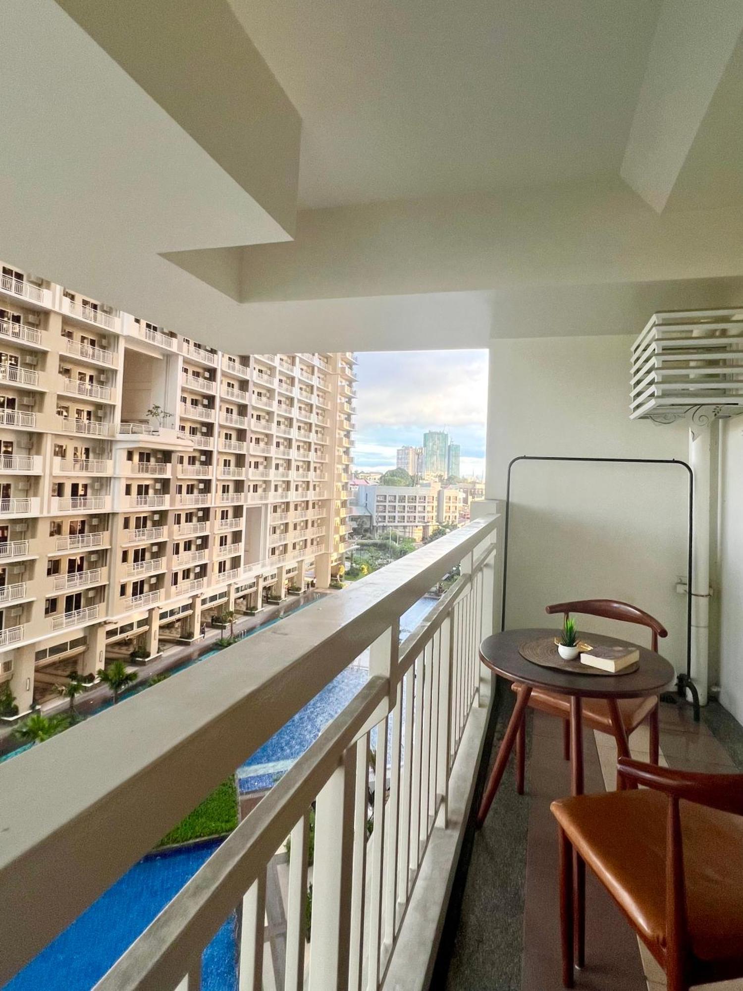 Brixton Place, Weston Tower Manila Exterior foto